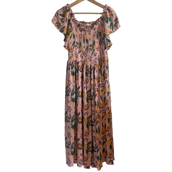 C&C California Dresses & Skirts - C and C California Tropical Pineapple Midi Dress